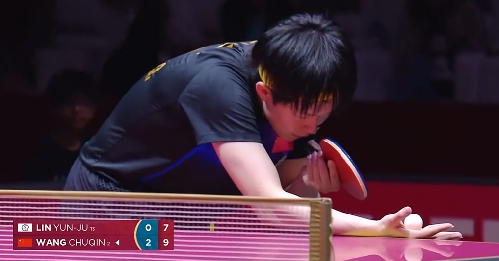 🏓多哈世乒赛男单¼决赛：王楚钦4-0横扫林昀儒，挺进半决赛